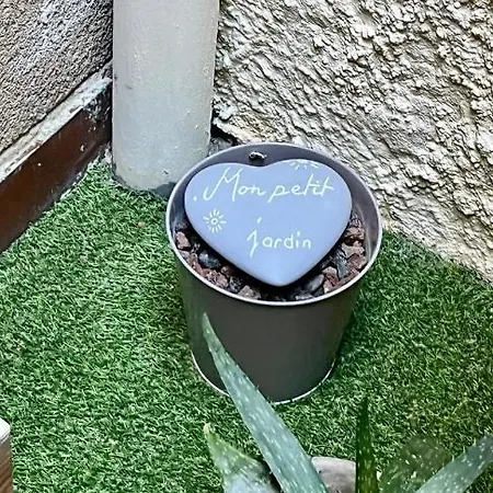 Au Coeur De *